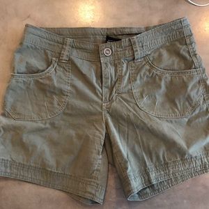Kuhl Size 6 Hiking Shorts
